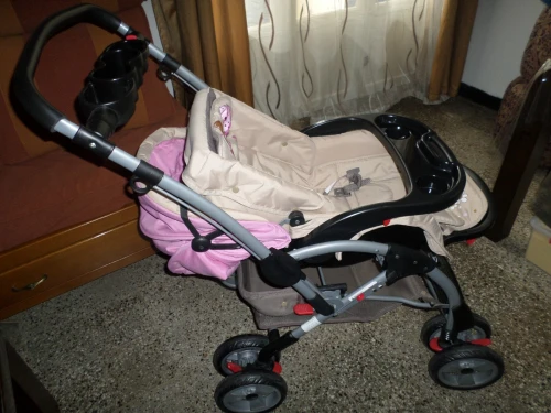 Poussette Pinguin neuve jamais utilsée