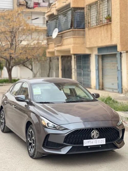 MG MG5 2025 