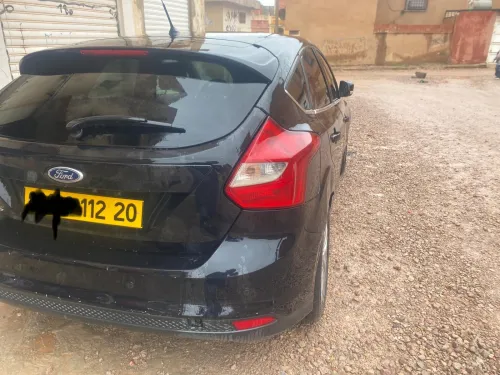Ford Focus 5 portes 2012 Focus 5 portes