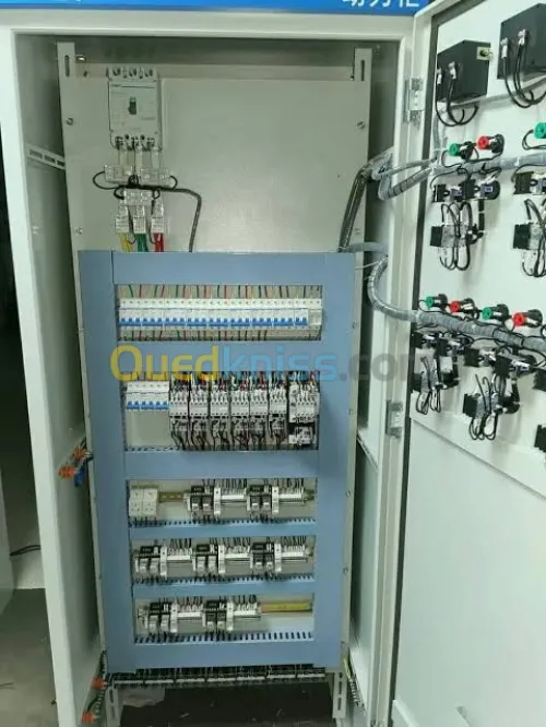 Électricien bâtiment et industriel  كهربائي .