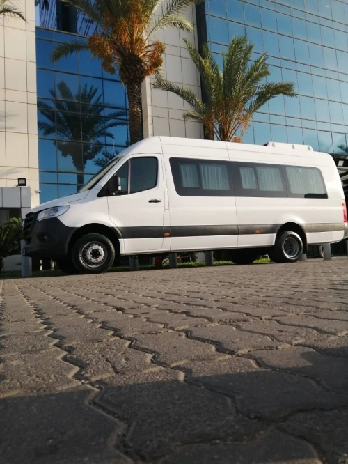 Location van vip :