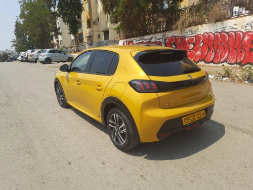 Peugeot 208 2022 Allure Pack Premium