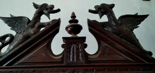 Armoire très ancienne