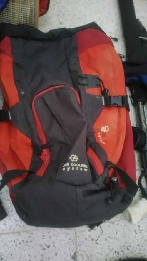 divers matériel de sport à vendre chasse sous-marine vélo électrique Zodiac sport de combat et cetera et cetera