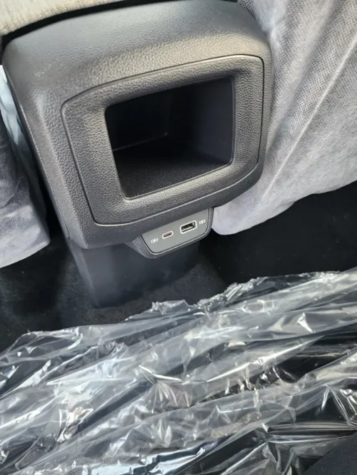 Volkswagen Tharu 2026 Full option sans toit MPI