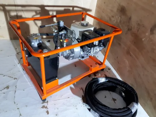 MACHINE SOUFFLAGE CABLE FIBRE OPTIQUE ET ELECTRIQUE