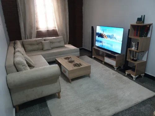 Table basse, meuble télé et un rangement à 4 étages