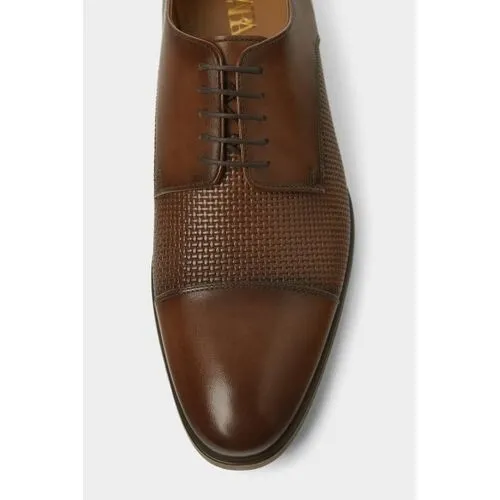 Soulier en cuir originale marque zara taille 43