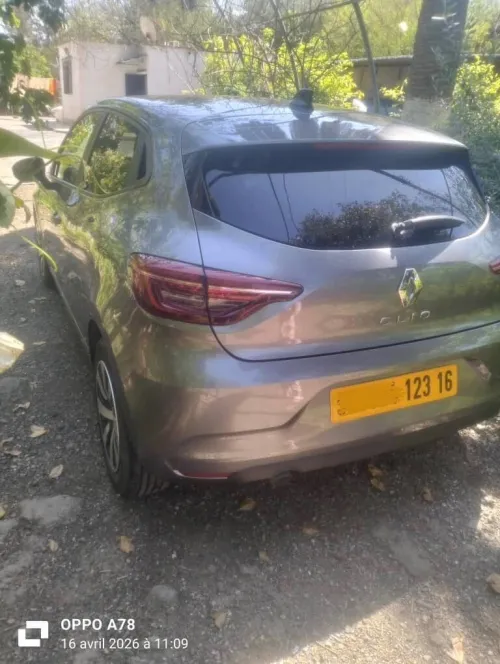 Renault Clio 5  2023 