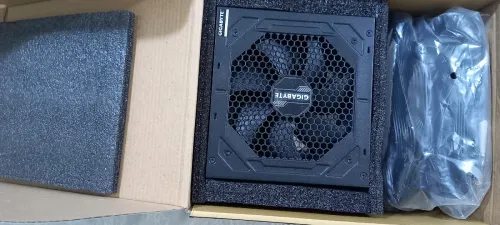 Gigabyte P1000GM - Alimentation/PSU
