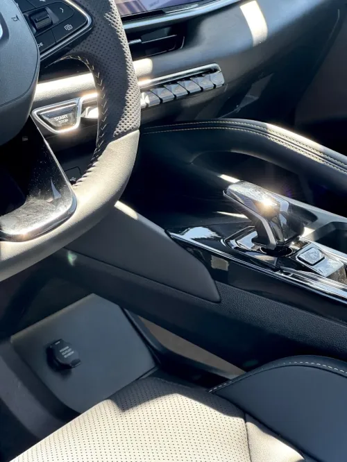 Geely Coolray 2025 La toute options
