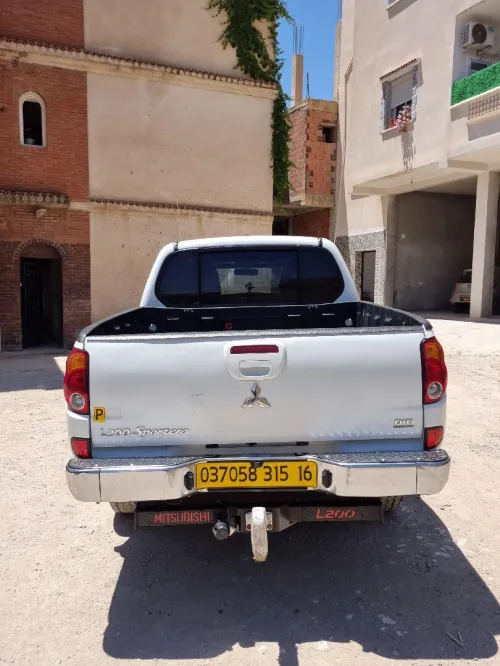 Mitsubishi L200 2015 Doube cabine Evolution