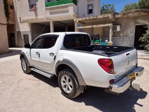 Mitsubishi L200 2015 Doube cabine Evolution