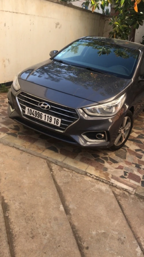 Location de voiture Creta accent symbol Stepway 