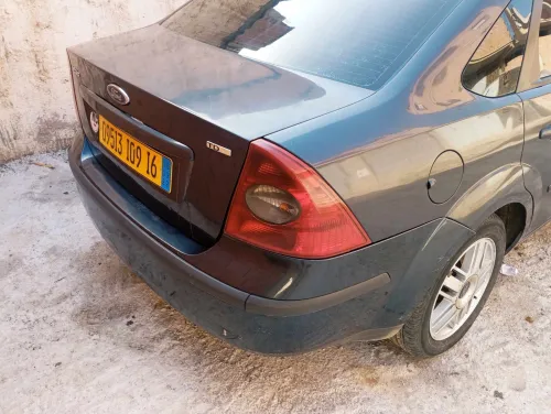 Ford Focus 4 portes 2009 Focus 4 portes