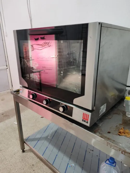 EKA Four ventilé 380v