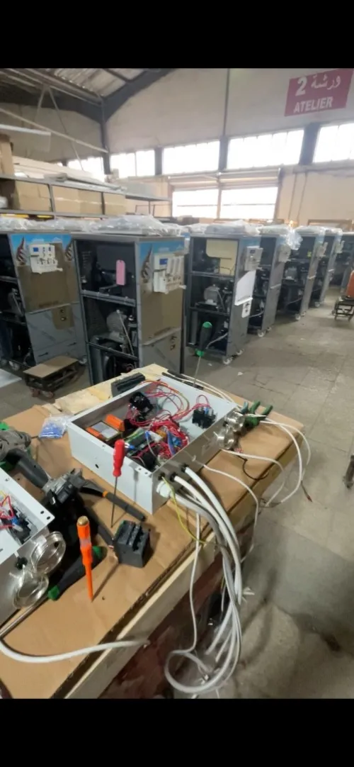 Technicien Fregorist maintenance et réparation spécialiste machine Carpigiani et matériel commercial