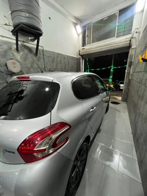 Peugeot 208 2015 Allure