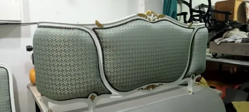 commande de chaise médaillon,  tapisserie rénovation et personnalisation cd meubles