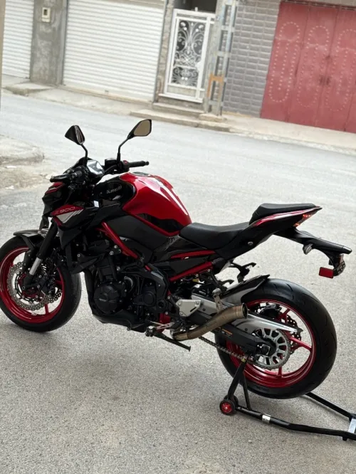 Kawzaki Z900 2024