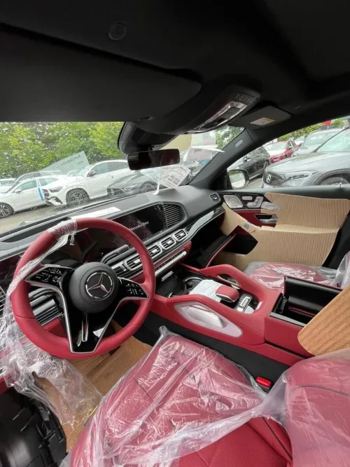 Mercedes Gle coupée 2025 Manufacture