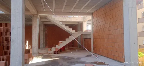 الترميم والبناء 