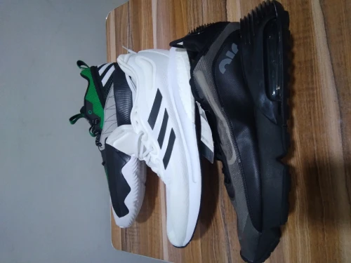 basquet Adidas pointure 50