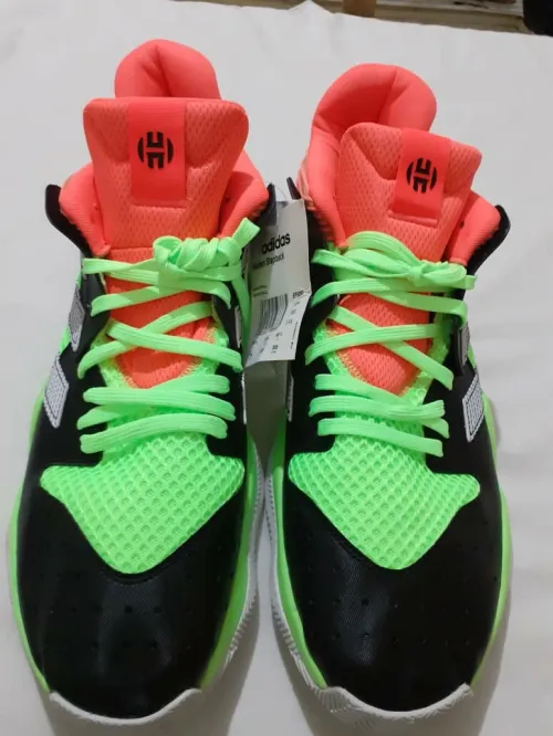 basquet Adidas pointure 50