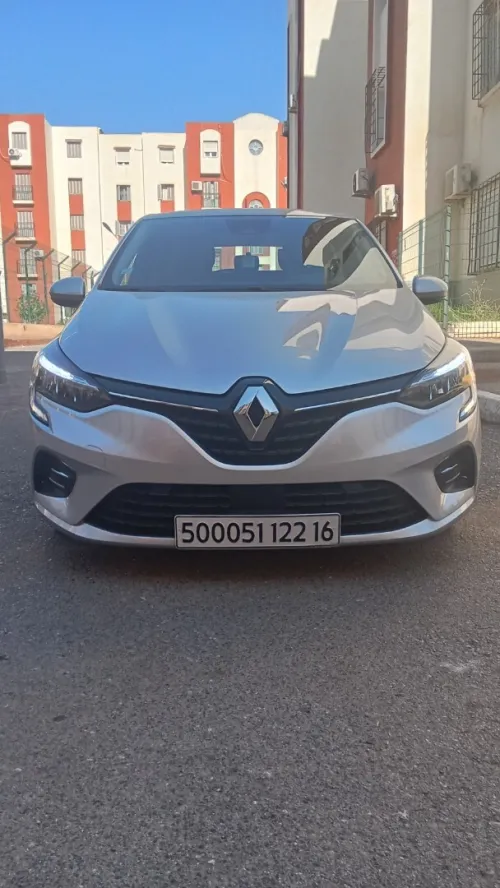 Renault Clio 5 2022 Besnis