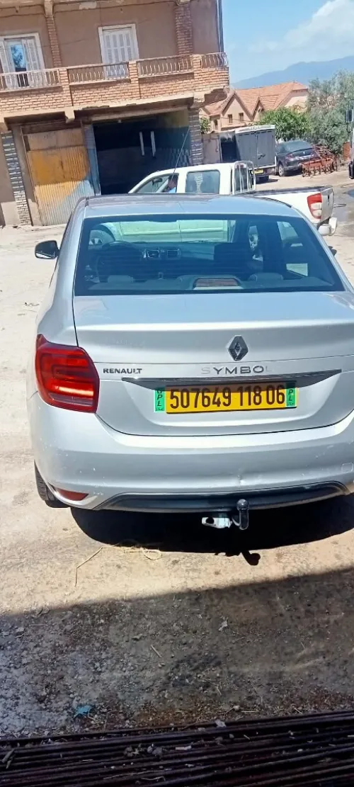 Renault Symbol 2018 Collection