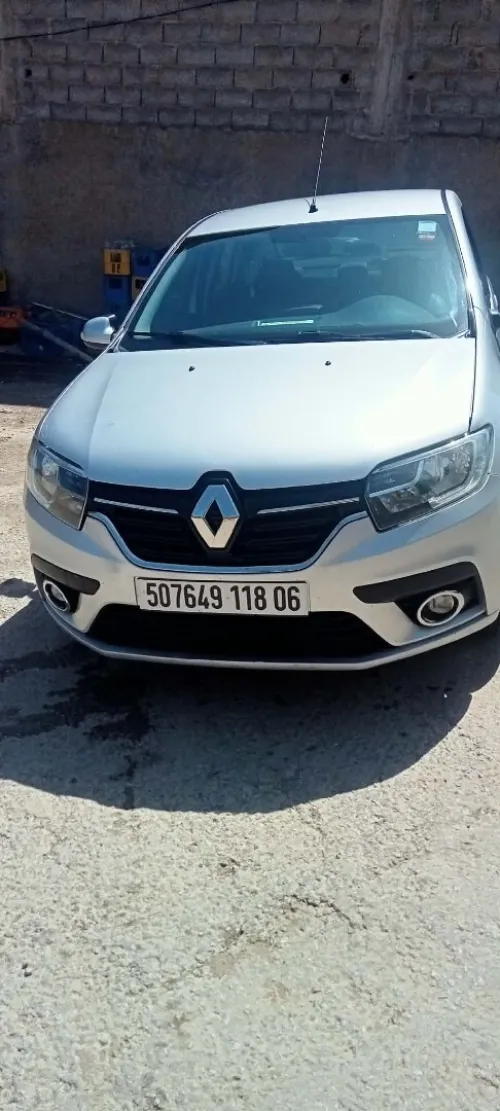 Renault Symbol 2018 Collection