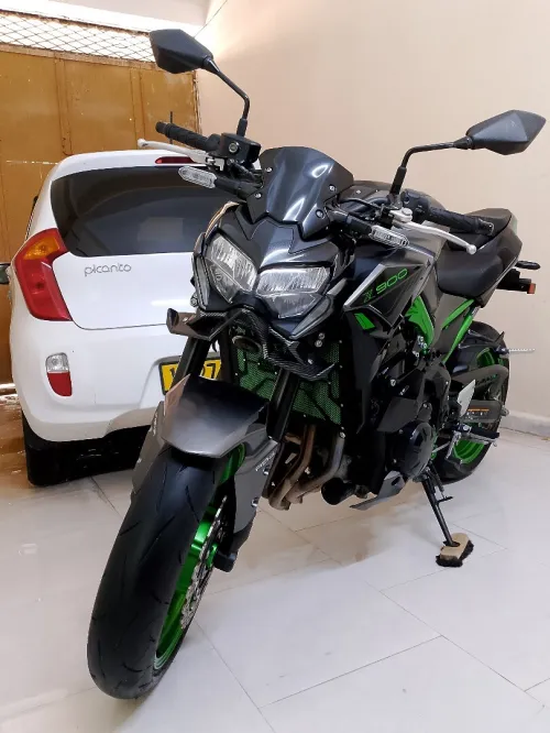 Kawazaki Z900 2023