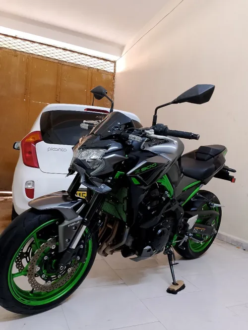 Kawazaki Z900 2023