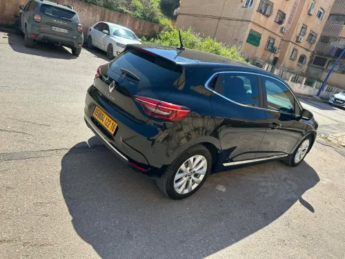 Renault Clio 5  2023 