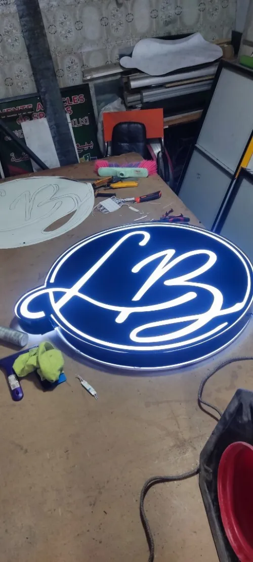 Enseignes lumineuses 