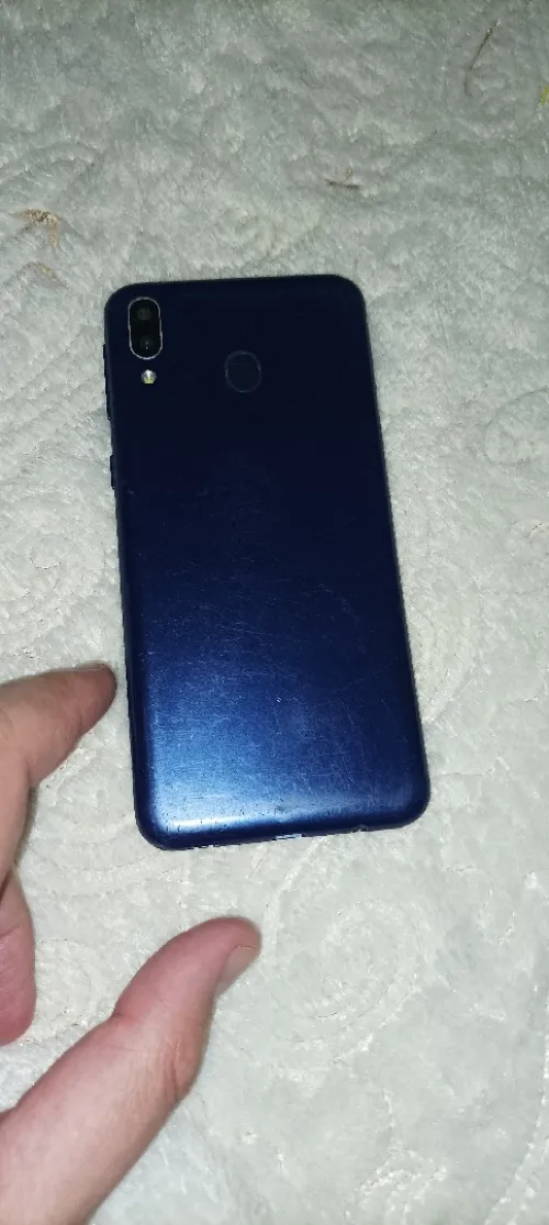 Samsung Galaxy M20