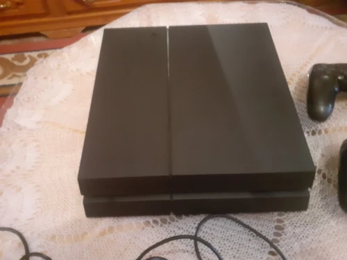 PlayStation 4 pro avec 2 tera 