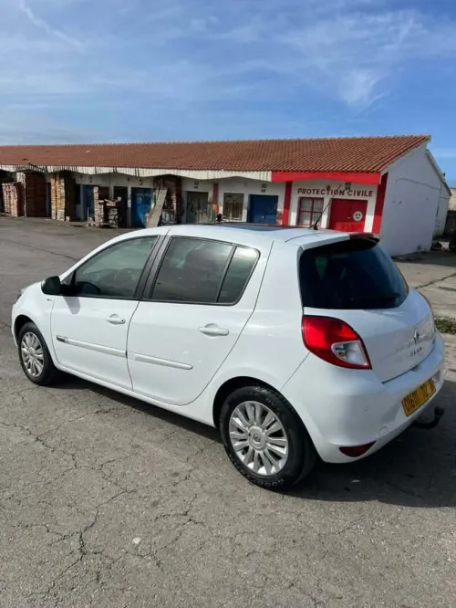 Renault Clio 3 2012 Night and Day