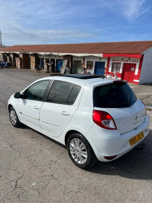 Renault Clio 3 2012 Night and Day