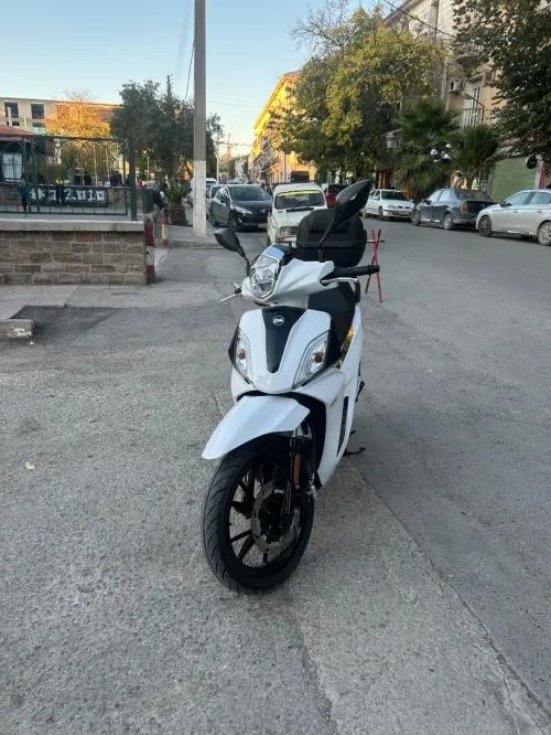 Sym St200 2025