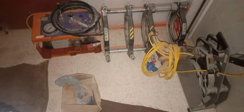 Machine a souder electrofusion et bout a bout 