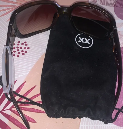 Lunette de soleil pour femme marque Ray Ban