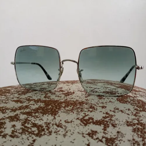 Lunettes de soleil Ray ban 