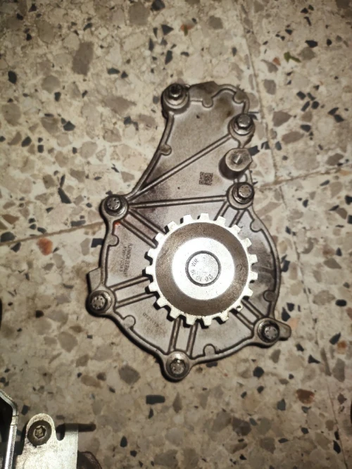 Vente piece 1.6 hdi 92hp dv6