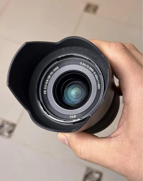 Objectif 28 70 f3.5 oss sony apsc