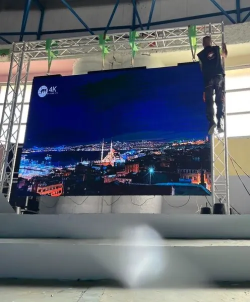LOCATION VENTE D'ECRANS GEANTS A LED