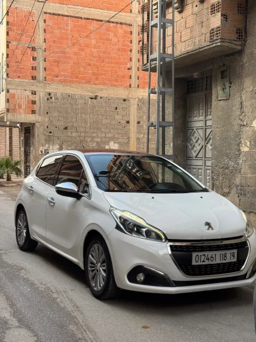 Peugeot 208 2018 Allure Facelift