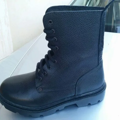 Vend chaussure gardinage et ville