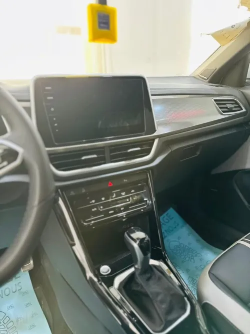 Volkswagen T-Roc 2024 R-Line 