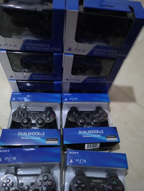 Manette ps4 et ps3 مانيطات مانات بلايستيشن PlayStation